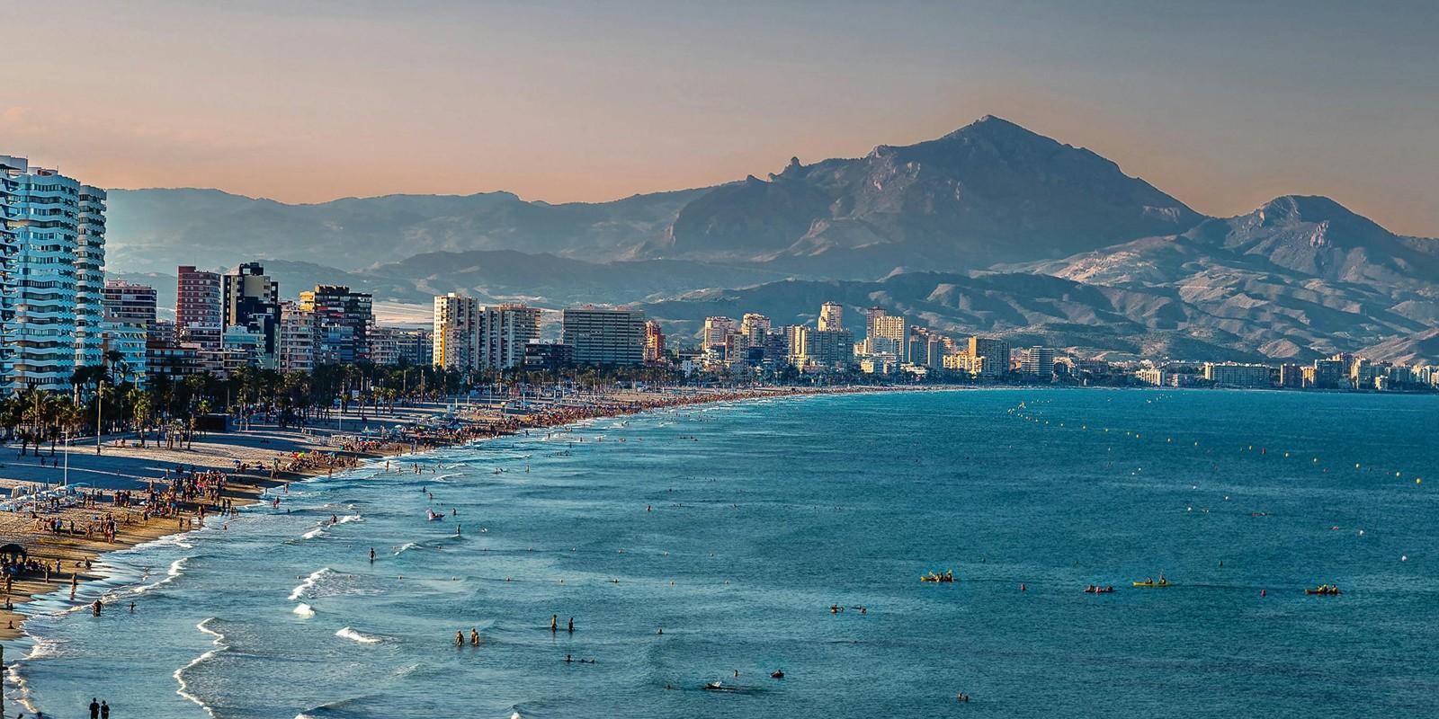 Alicante: La Ciudad Ideal para Disfrutar Todo el Año